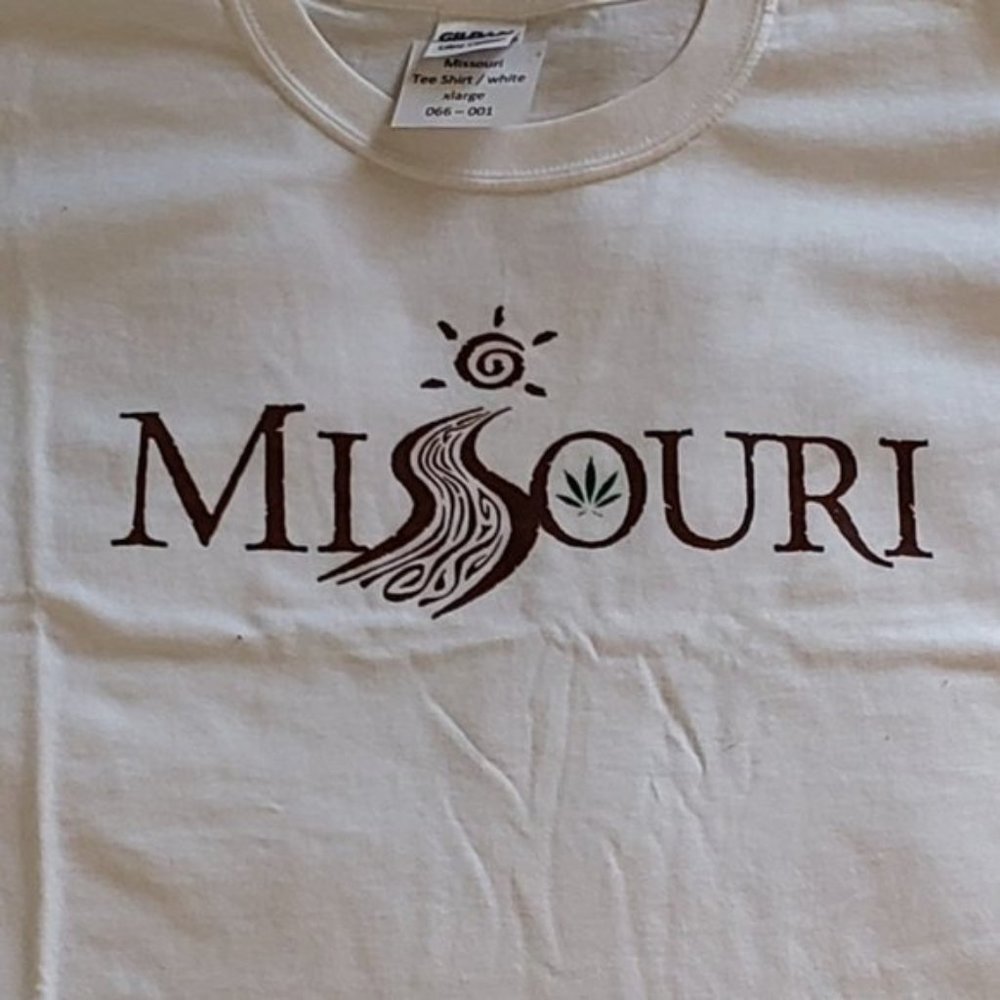 Missouri vintage Cannabis Tee Shirt white xlarge 066